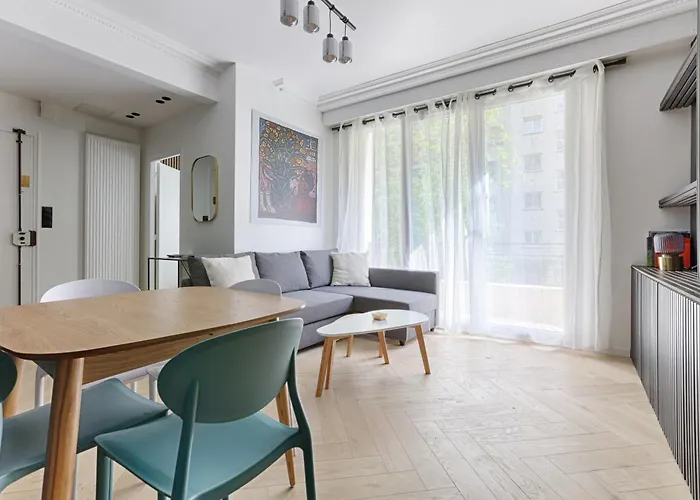 Luxury Trocadero 2br Apartment Paris