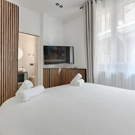 Luxury Trocadero 2br Lägenhet